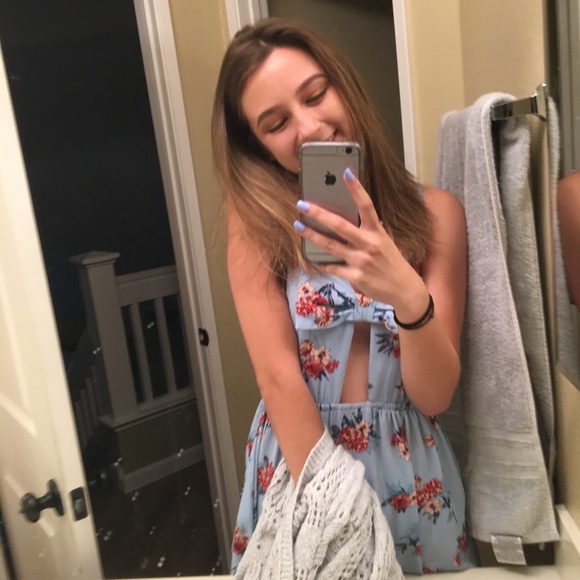 Dress - Picture 2 of 2